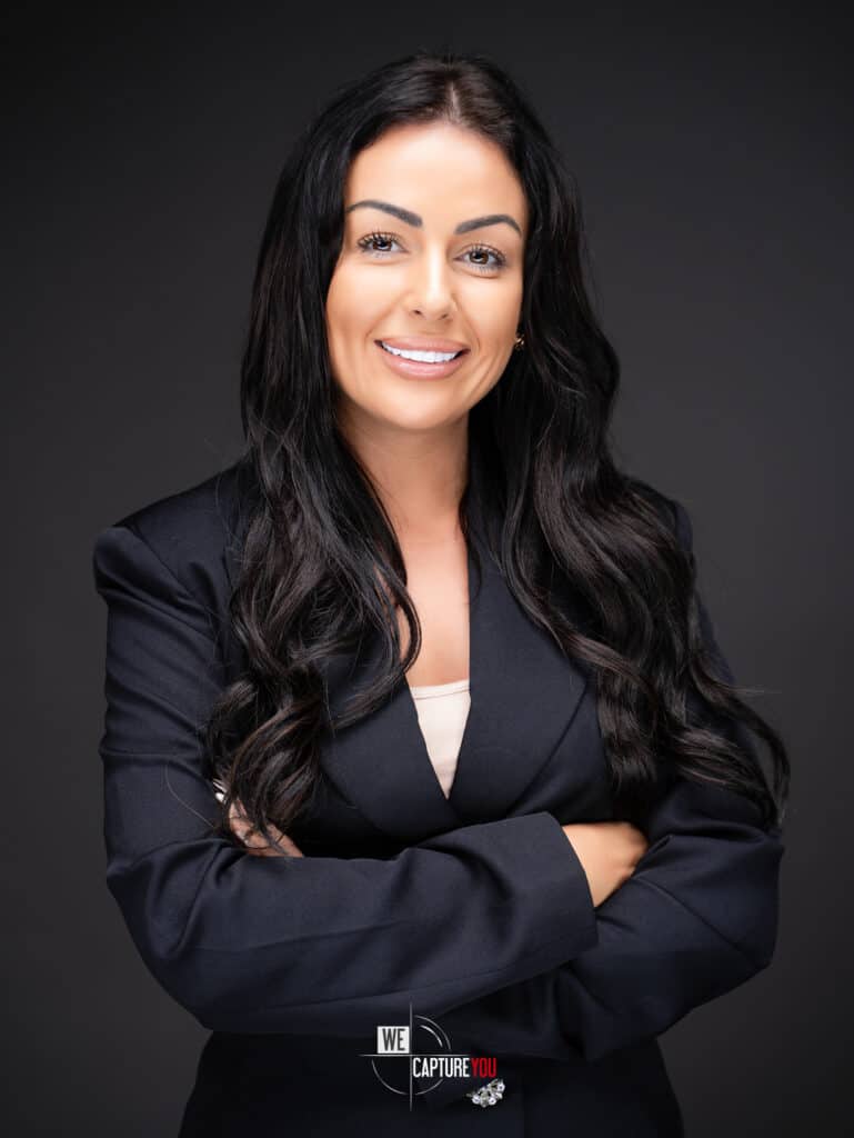 professional headshot business portrait photography dubai